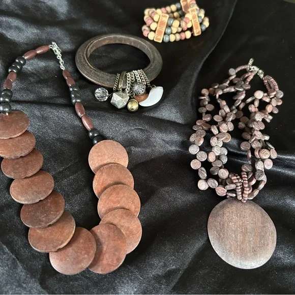 Wood boho jewelry bundle African style - Picture 2 of 4